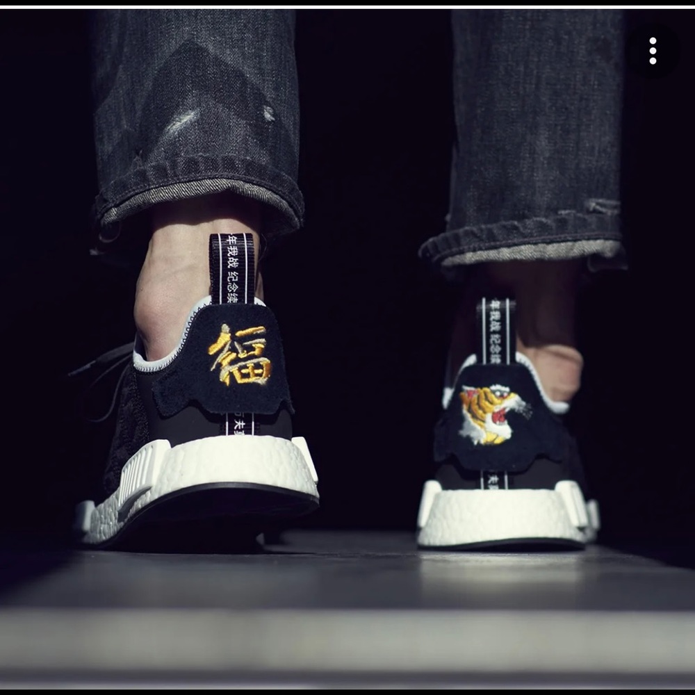 🔥🔥🔥Adidas INVINCIBLE Neighborhood